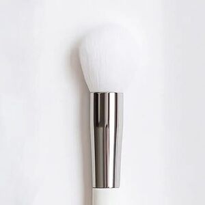 IBY Beauty Hilite Tapered Powder Brush | Brand New In Packaging NWT